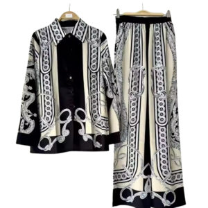 طقم نسائي انيق